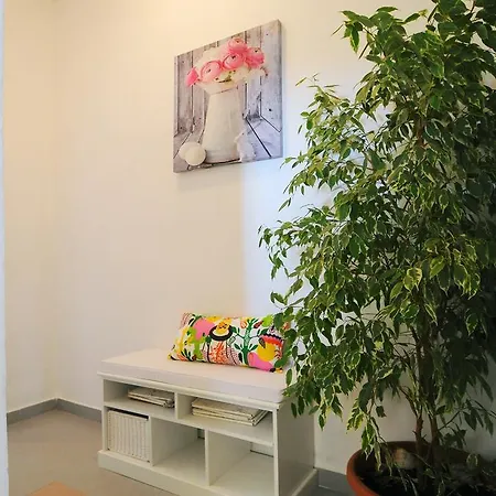 Adriana Apartament *